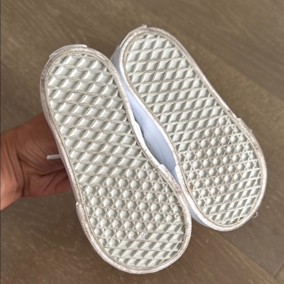 Vans Kids Toddler White Sneakers Size 5.5 - Picture 6 of 6